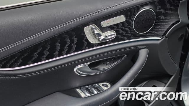 Mercedes-Benz E-Class 2021 — Şəkil 20/33