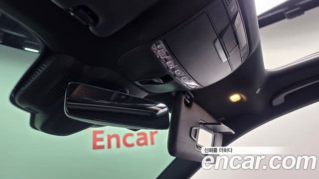 Mercedes-Benz E-Class 2021 — Şəkil 19/33