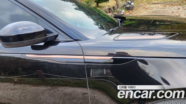 Land Rover Range Rover Velar 2018 — ფოტო 10/19