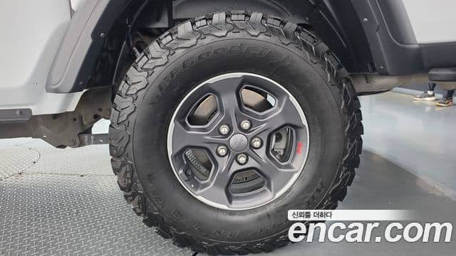 Jeep Gladiator 2023 — Photo 12/34