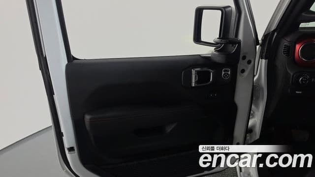 Jeep Gladiator 2023 — Photo 29/34