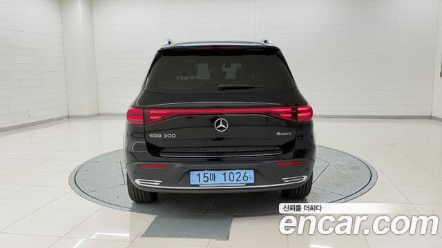 Mercedes-Benz EQB 2025 — ფოტო 10/20