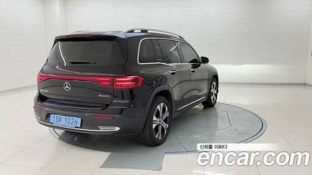 Mercedes-Benz EQB 2025 — ფოტო 2/20
