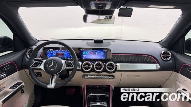 Mercedes-Benz EQB 2025 — ფოტო 13/20