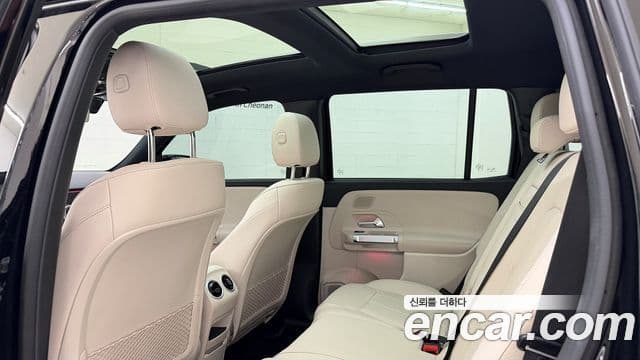 Mercedes-Benz EQB 2025 — ფოტო 5/20