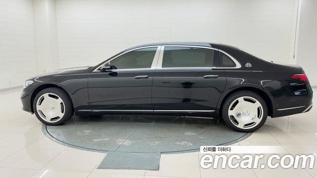 Mercedes-Benz S-Class 2025 — Photo 14/20