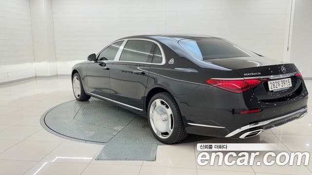 Mercedes-Benz S-Class 2025 — Photo 8/20