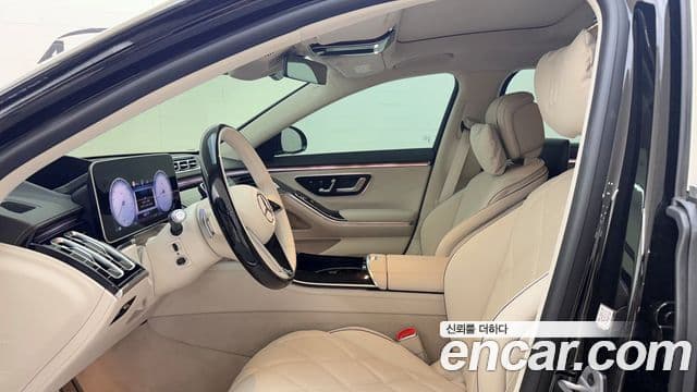 Mercedes-Benz S-Class 2025 — Photo 13/20