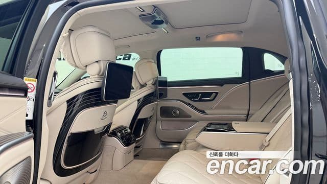 Mercedes-Benz S-Class 2025 — Photo 6/20