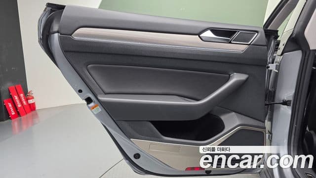 Volkswagen Arteon 2019 — Şəkil 9/32