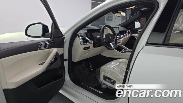 BMW X6 2025 — Photo 16/20