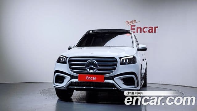 Mercedes-Benz GLS-Class 2025 — Photo 15/37