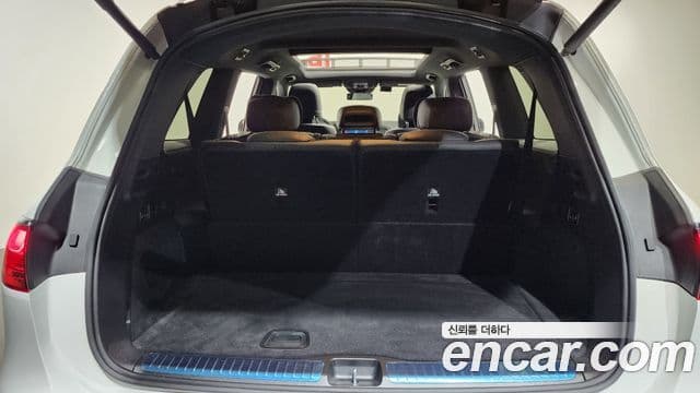 Mercedes-Benz GLS-Class 2025 — Photo 11/37