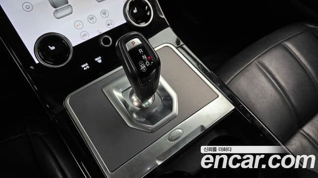 Land Rover Range Rover Evoque 2019 — Фото 9/20