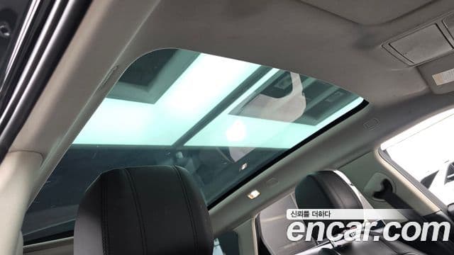 Land Rover Range Rover Evoque 2019 — Фото 17/20