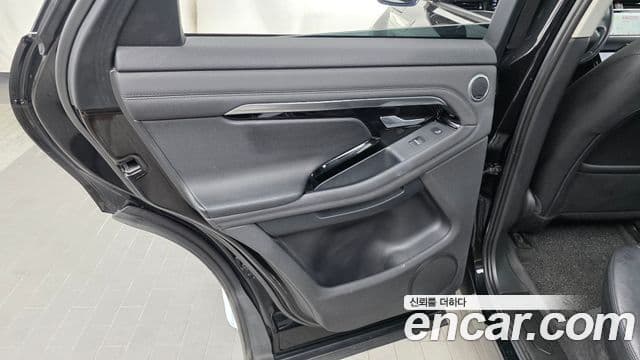 Land Rover Range Rover Evoque 2019 — Şəkil 11/32