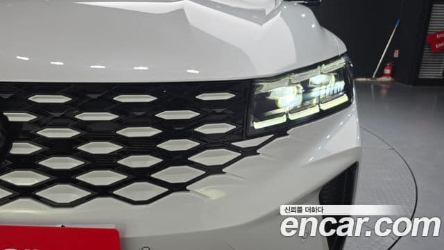 Renault Samsung Grand Koleos 2024 — Photo 21/31