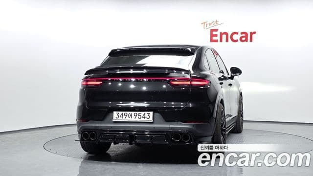 Porsche Cayenne 2020 — Photo 3/20
