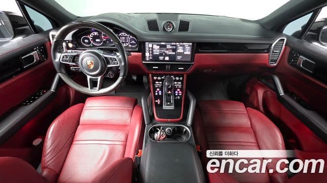 Porsche Cayenne 2020 — Photo 20/20