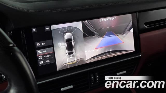 Porsche Cayenne 2020 — Photo 4/20