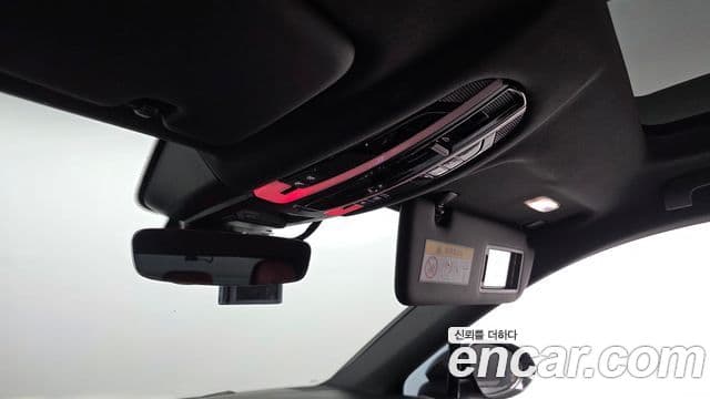 Porsche Cayenne 2020 — Photo 2/20
