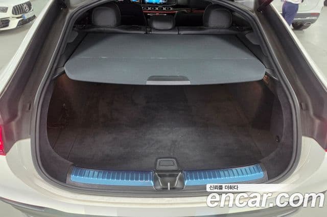 Mercedes-Benz GLE-Class 2023 — Photo 7/17