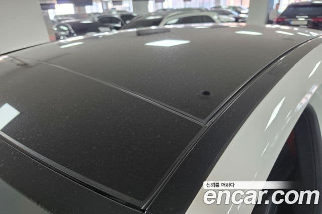 Mercedes-Benz GLE-Class 2023 — Photo 16/17
