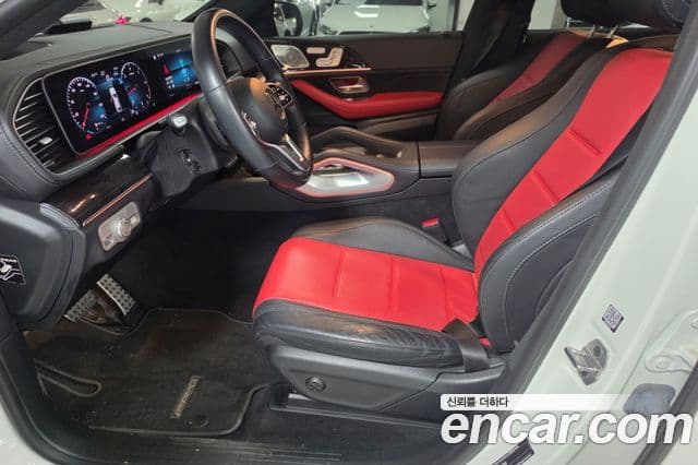Mercedes-Benz GLE-Class 2023 — Photo 9/17
