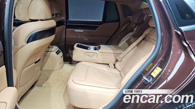 Genesis G90 2022 — ფოტო 8/34