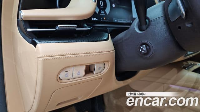 Genesis G90 2022 — ფოტო 19/34