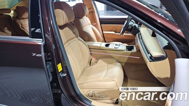 Genesis G90 2022 — ფოტო 30/34