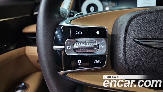 Genesis G90 2022 — ფოტო 14/34