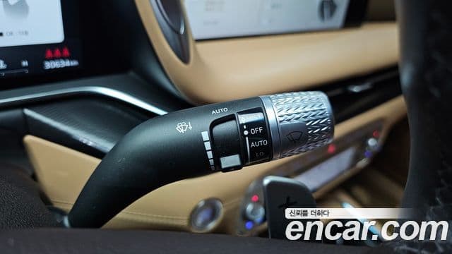 Genesis G90 2022 — ფოტო 18/34