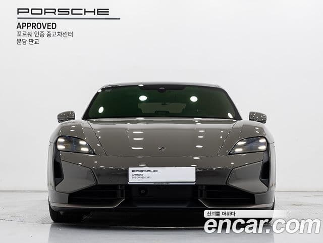 Porsche Taycan 2025 — ფოტო 9/20