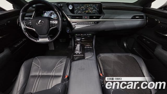 Lexus ES300h 2020 — Şəkil 5/20