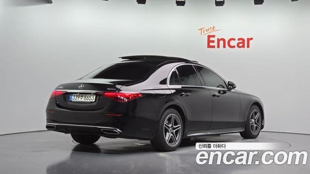 Mercedes-Benz S-Class 2022 — Photo 17/20