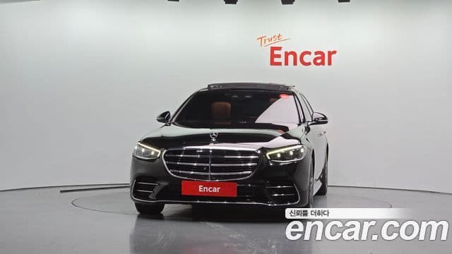 Mercedes-Benz S-Class 2022 — Photo 2/20