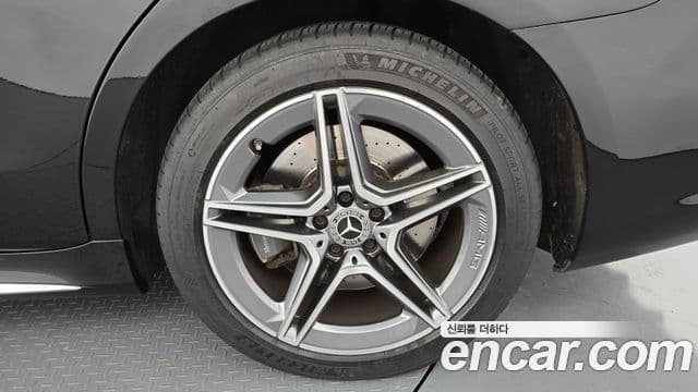 Mercedes-Benz S-Class 2022 — Photo 5/20