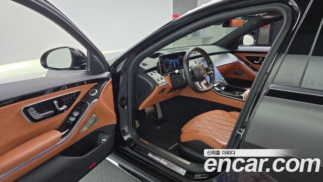 Mercedes-Benz S-Class 2022 — Photo 19/20