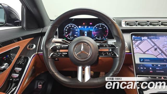Mercedes-Benz S-Class 2022 — Photo 11/20
