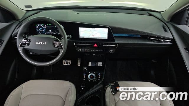 Kia Niro 2024 — Фото 7/20