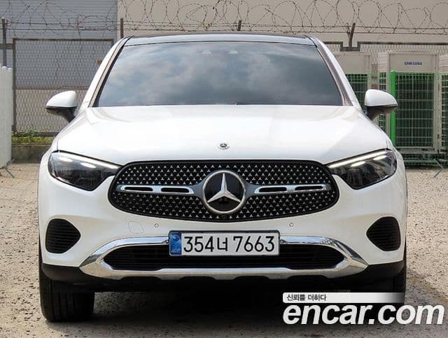 Mercedes-Benz GLC-Class 2025 — Photo 1/2