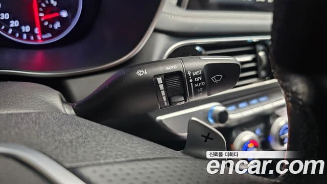 Genesis G70 2018 — Şəkil 29/33