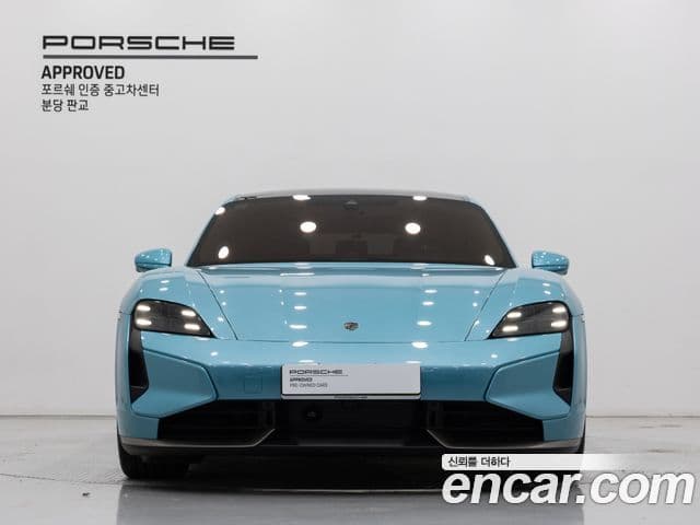 Porsche Taycan 2025 — Photo 18/19