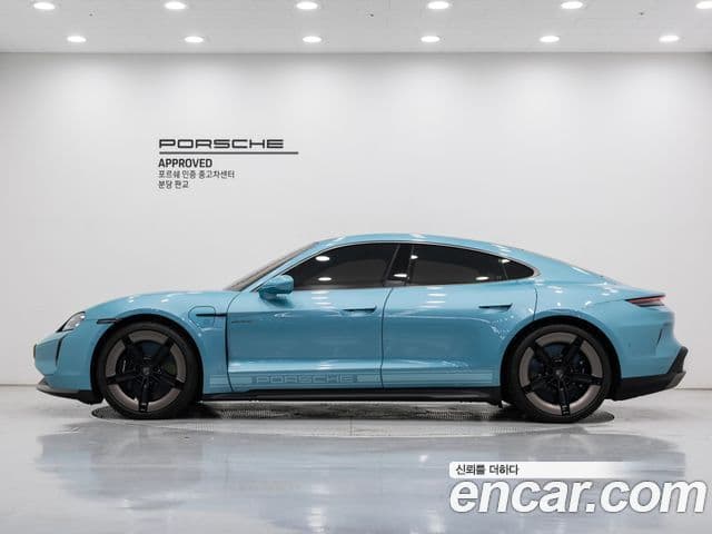 Porsche Taycan 2025 — Photo 1/19