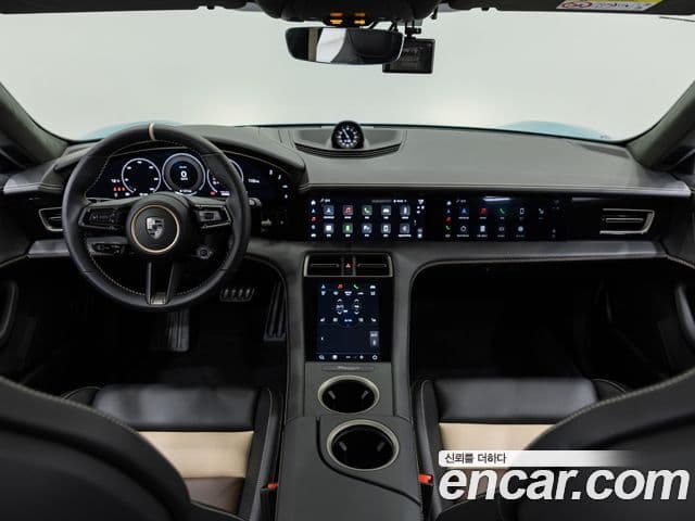 Porsche Taycan 2025 — Photo 10/19