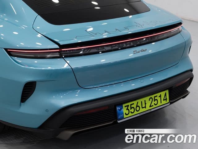 Porsche Taycan 2025 — Photo 3/19