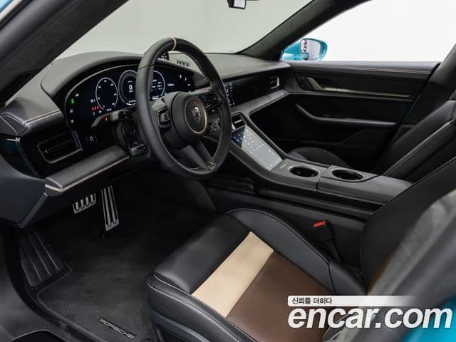 Porsche Taycan 2025 — Photo 5/19