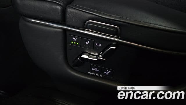 Toyota Alphard 2023 — Photo 4/30