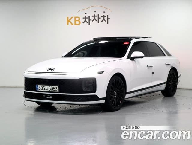 Hyundai Grandeur Hybrid 2023 — Photo 8/20